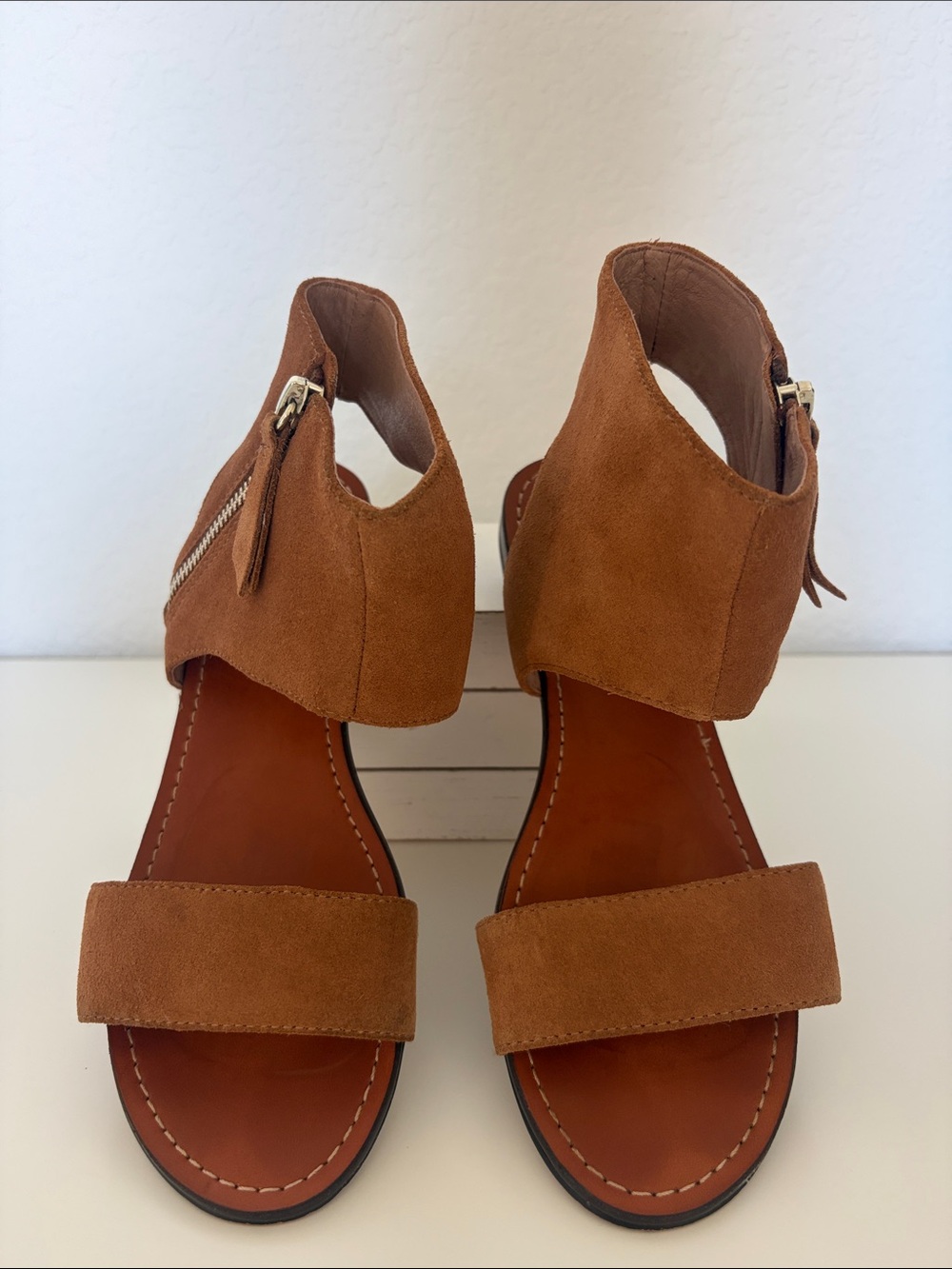 Vince Camuto Myzer Suede Ankle-Zip Sandals in Cognac Size 6